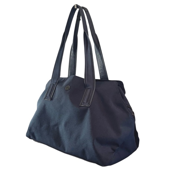 Lululemon Go Getter Bag Gym Laptop Work Travel Duffle in dark blue/teal - Picture 2 of 14
